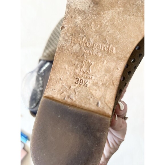 Pedro Garcia Yara flat loafer perforated shoe taupe brown suede 39.5 9 Mint $499 - Picture 8 of 12